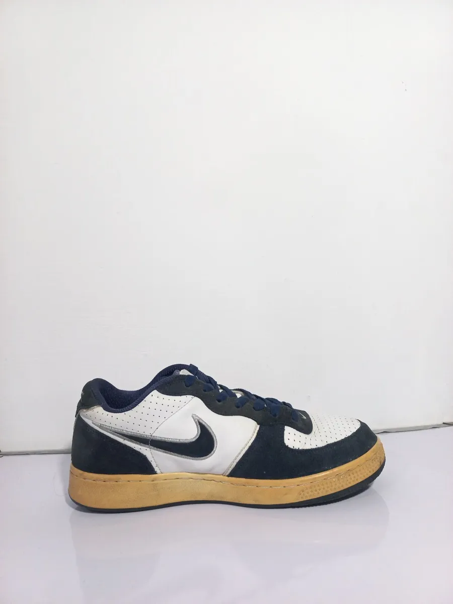 NIKE INFILTRATOR SNEAKER-2